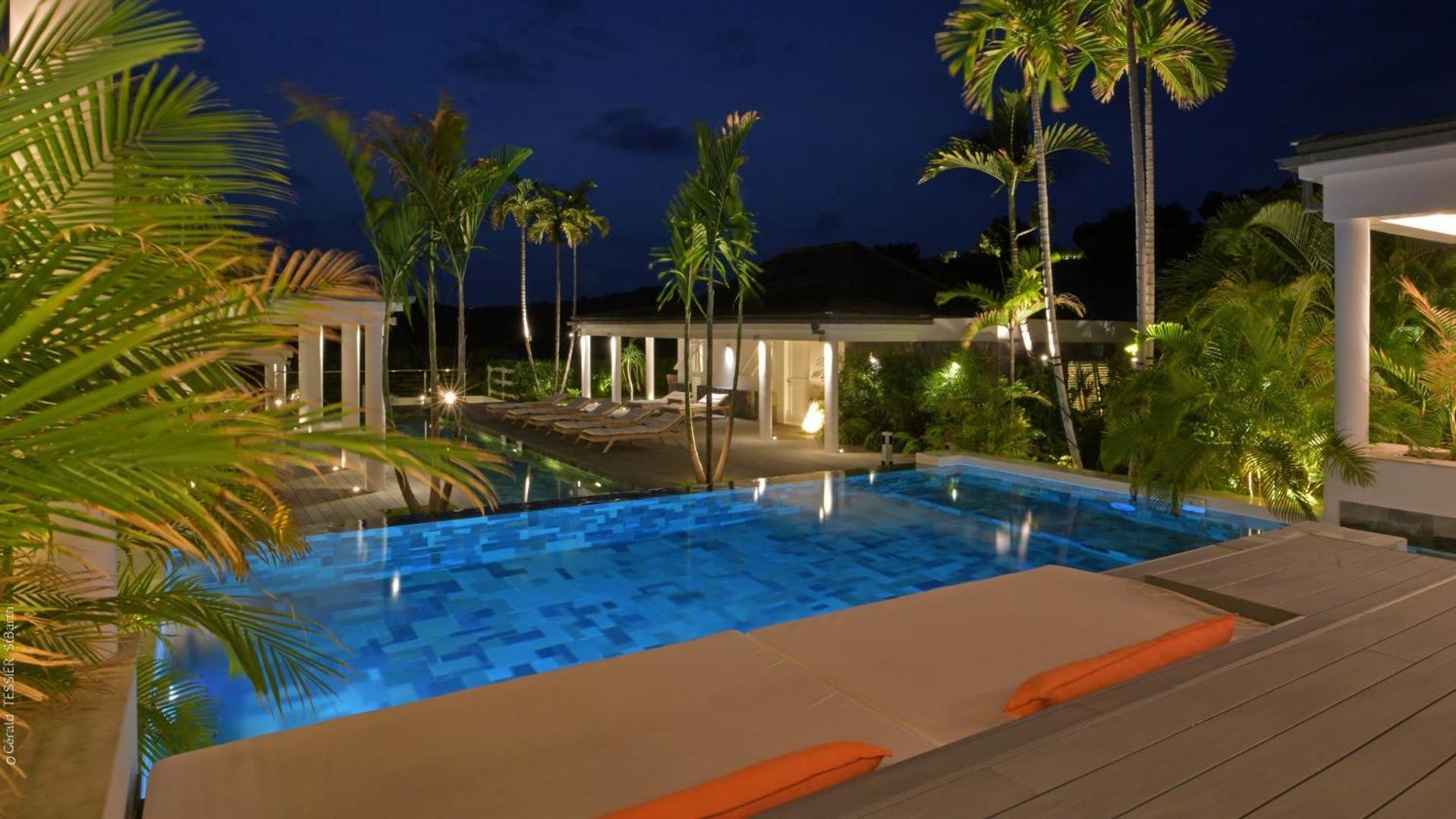 Modern Villa With Two Swimming Pools Petit Cul-de-Sac Екстер'єр фото